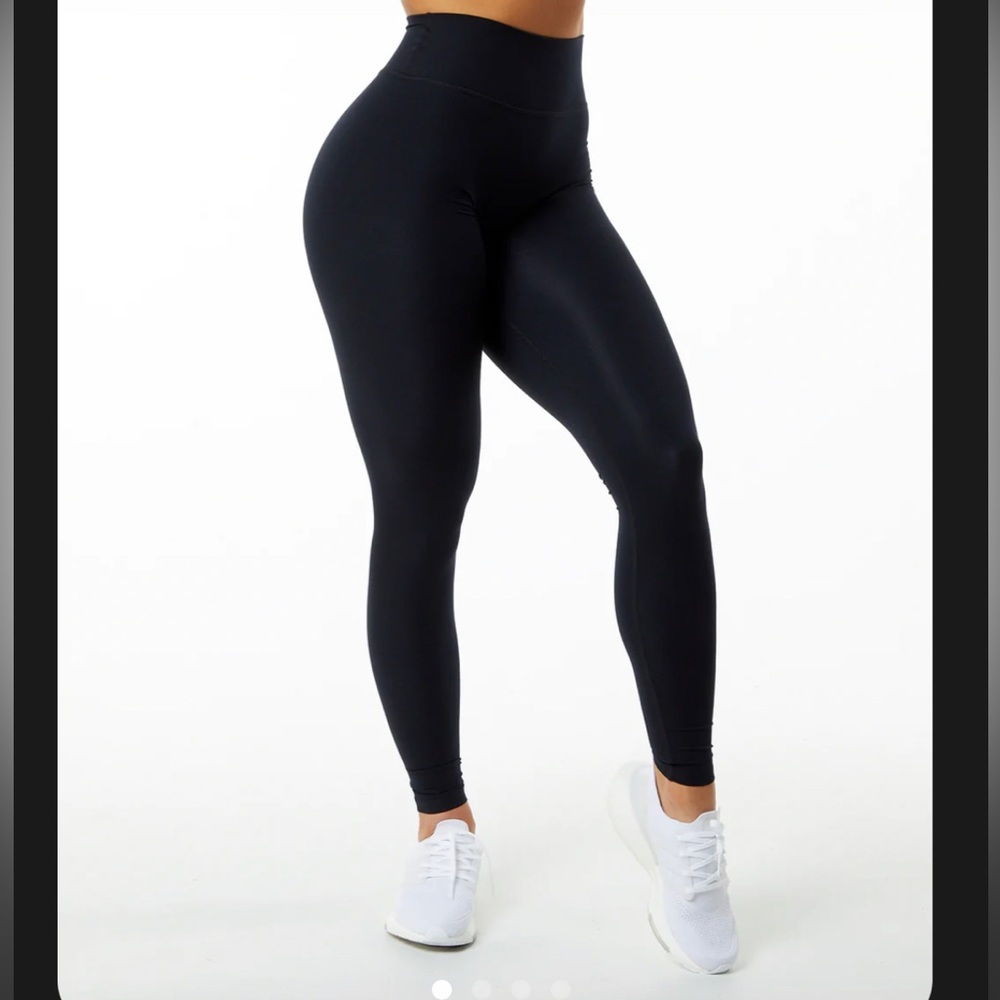 Alphalete Alphalux Wonder Legging 30” (Black) NEW WITH TAGS